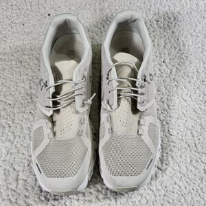 ON Cloud 5 Waterproof Sneakers grey Women's size 9.5